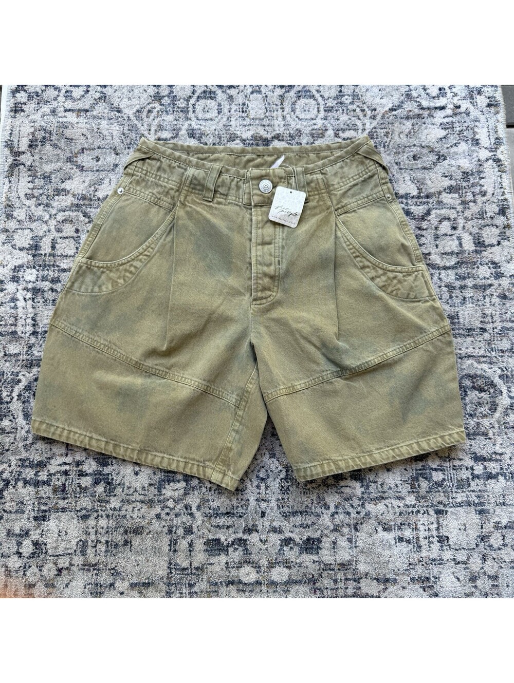 NEW FREE PEOPLE Wild Rebel Barrel Shorts Women's Size 0 Outlaw Taupe army green